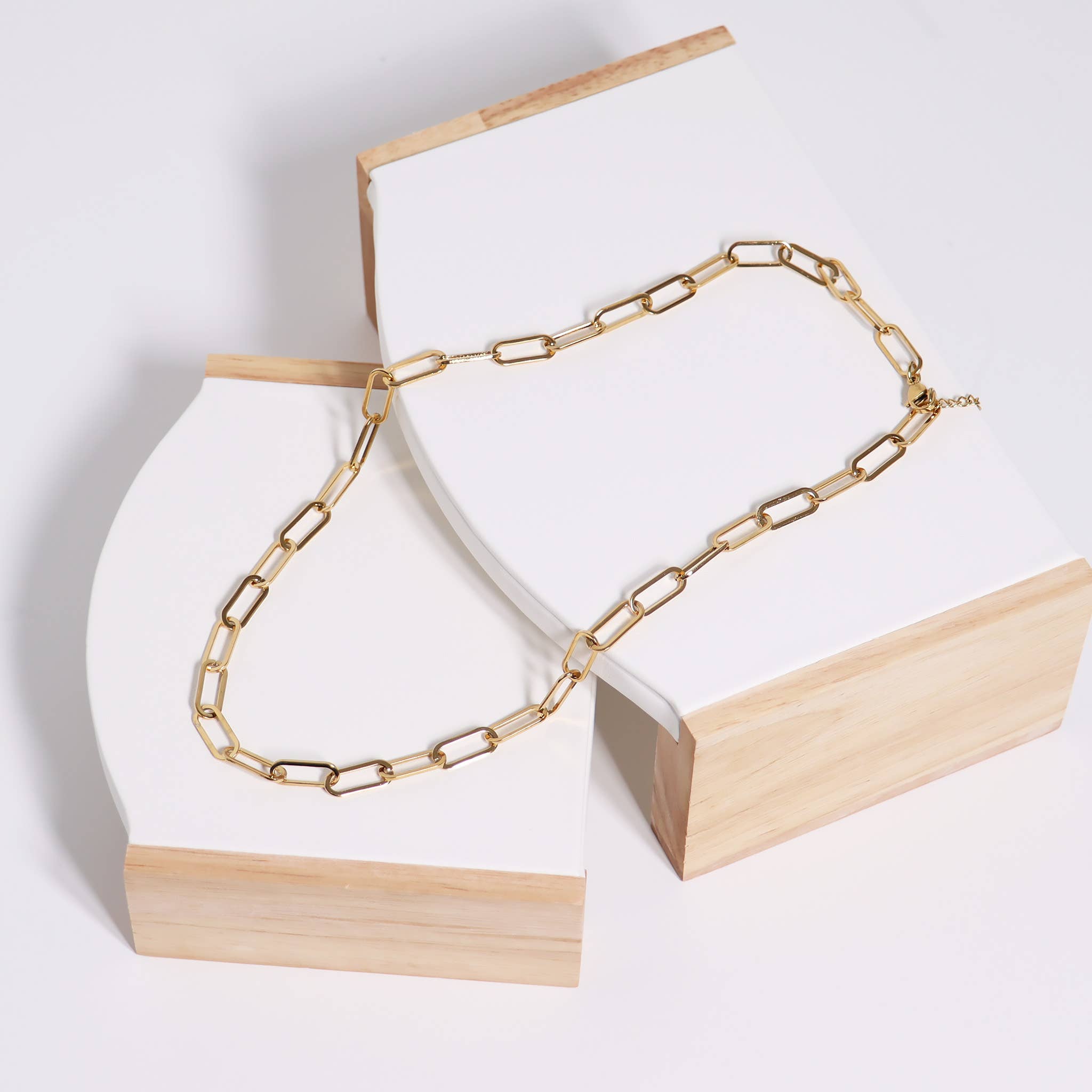 Avery Necklace