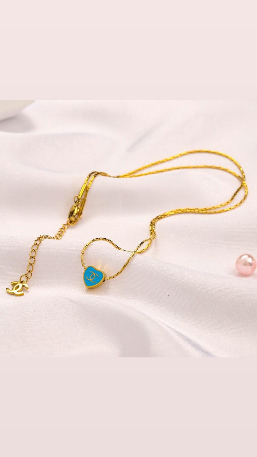 Cœur nocturne-Necklaces