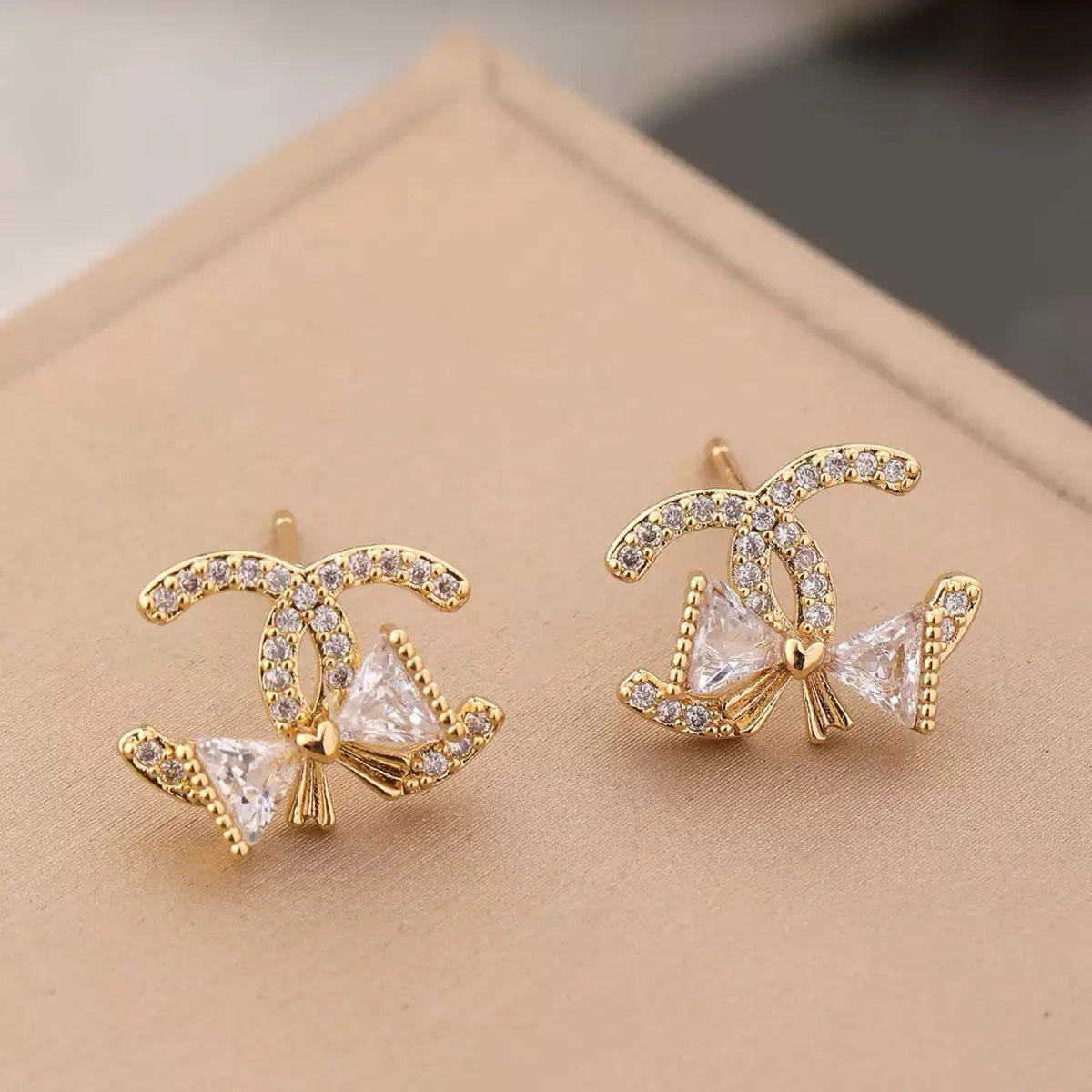 Jade-earrings
