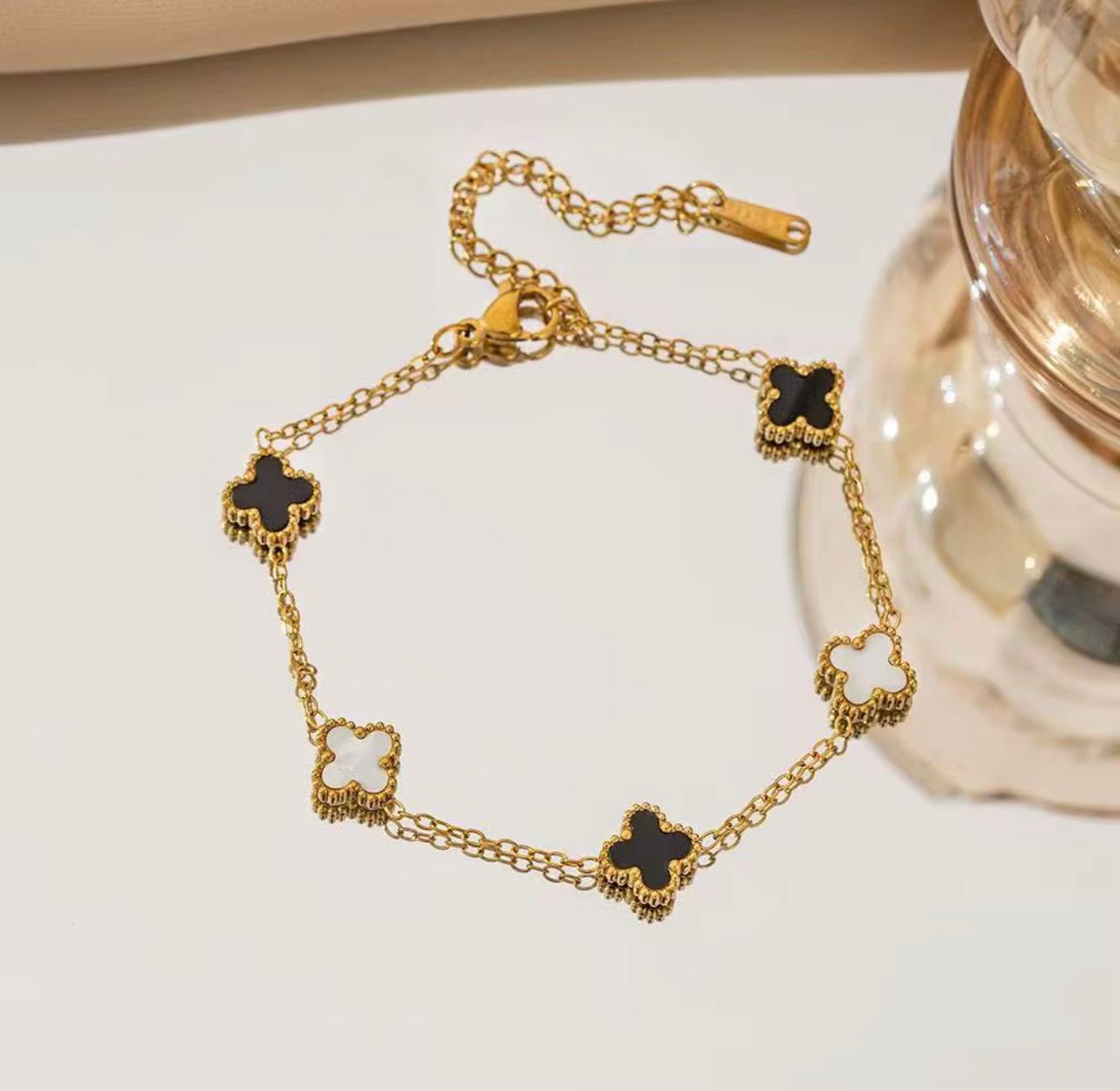 Flower-bracelet