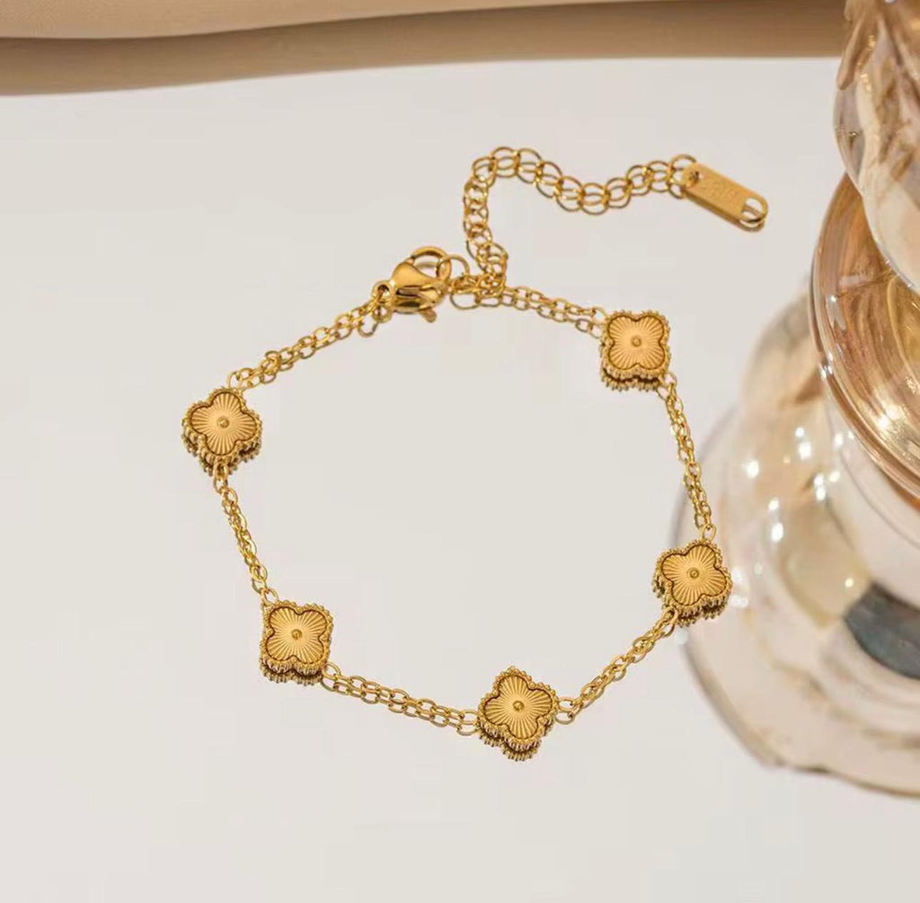 Flower-bracelet